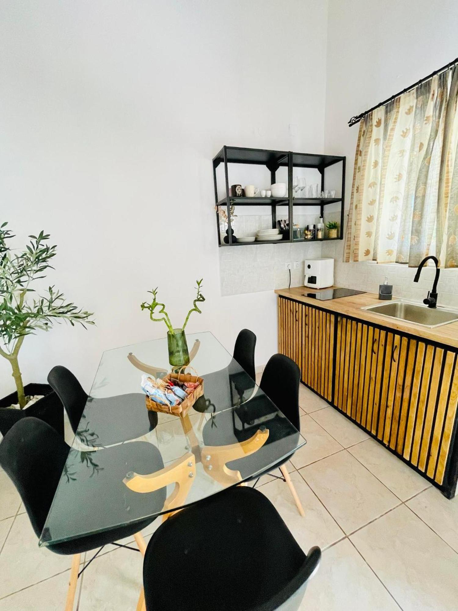 Euphoria Suites And Studios Сидарион Экстерьер фото