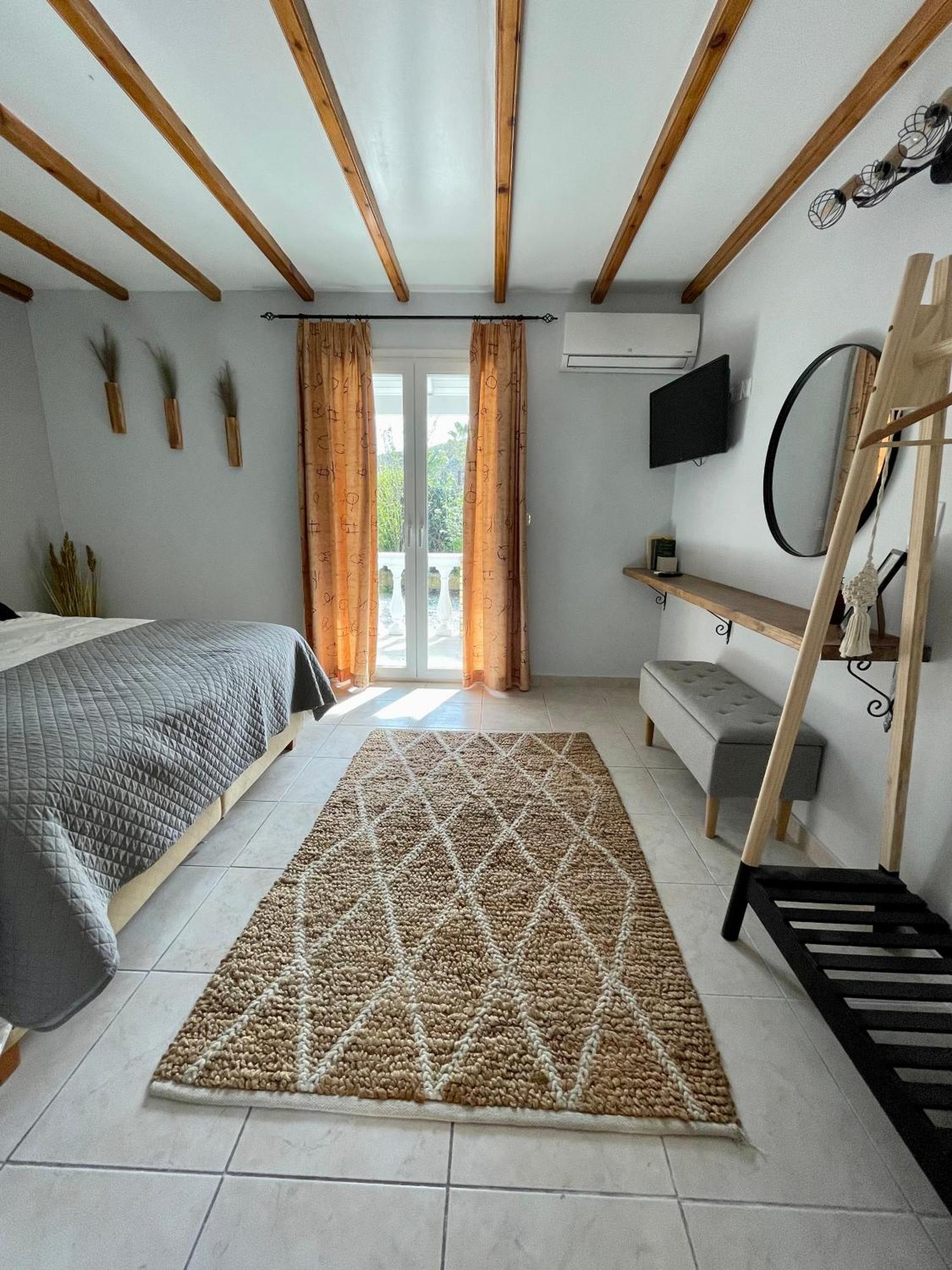 Euphoria Suites And Studios Сидарион Экстерьер фото